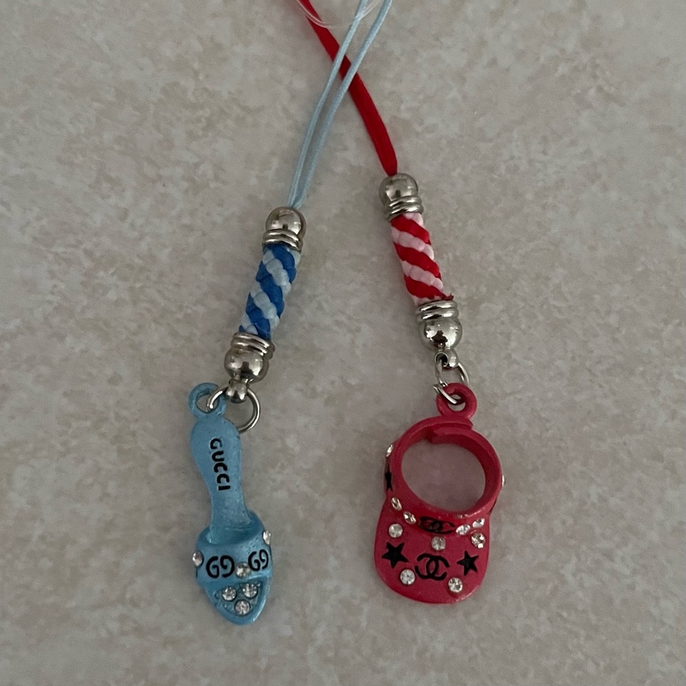 Fun sandal and sun visor phone charms.